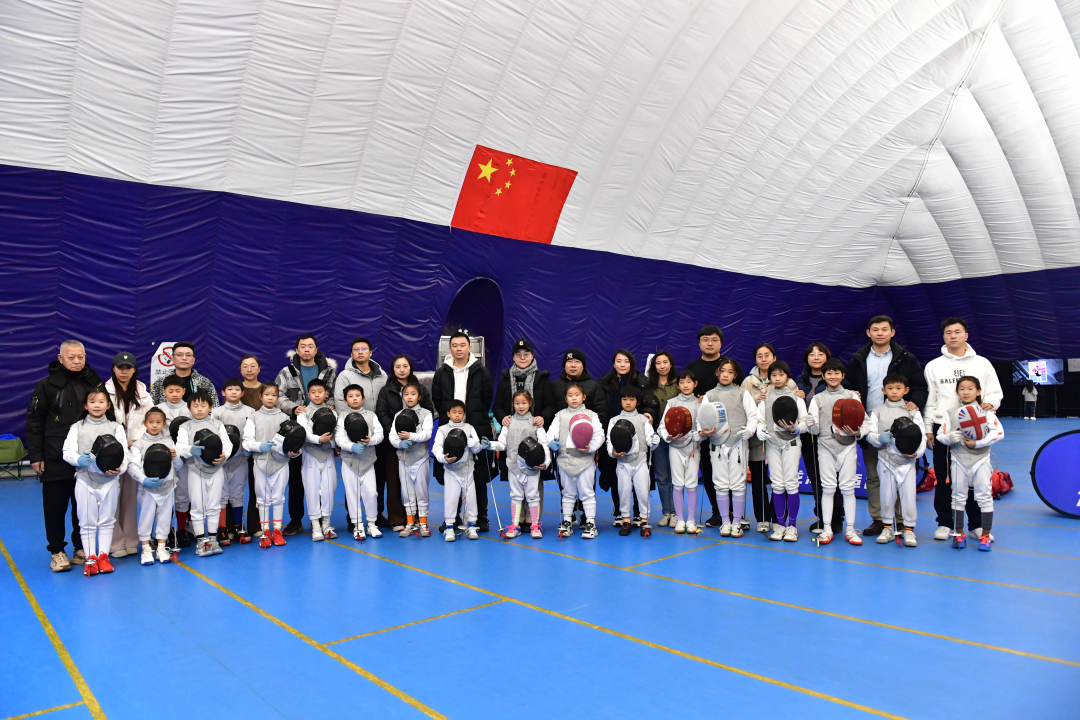 冠军之路专家顾问团走访冠军宣讲团成员创业企业第一站北京龙潭击剑俱乐部